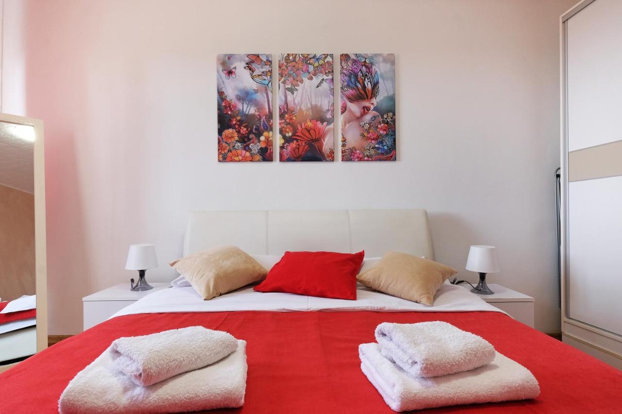 Paradise Fantasy Apartment
