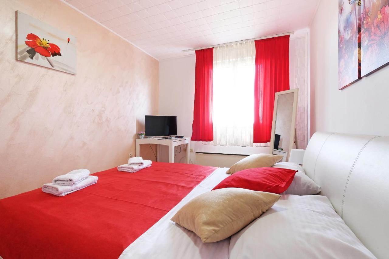 Apartment Paradise Fantasy *